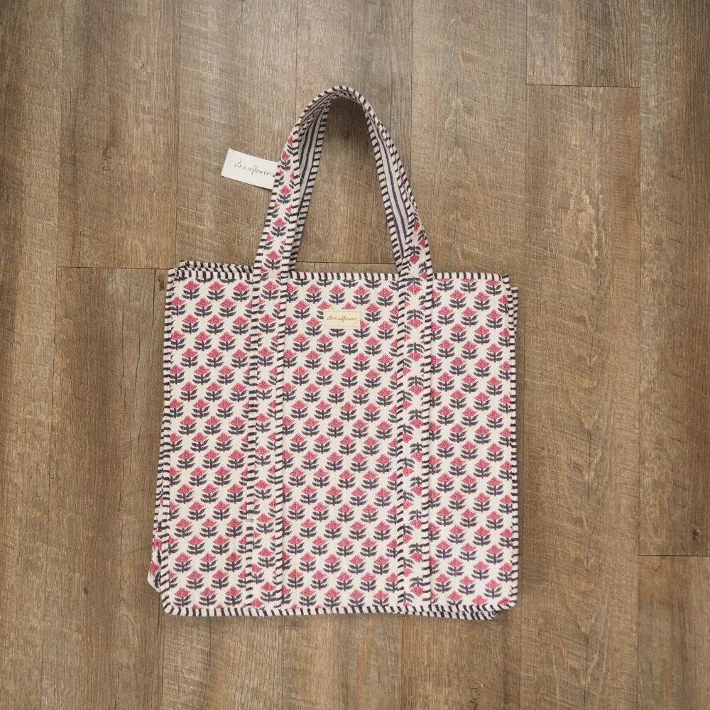 NWT Strawflower Shea Quilted Block Print Tote Bag